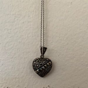 🖤Stone heart necklace🩶